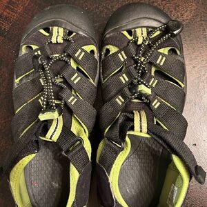 Keen Kids Black and Lime Green Sandals